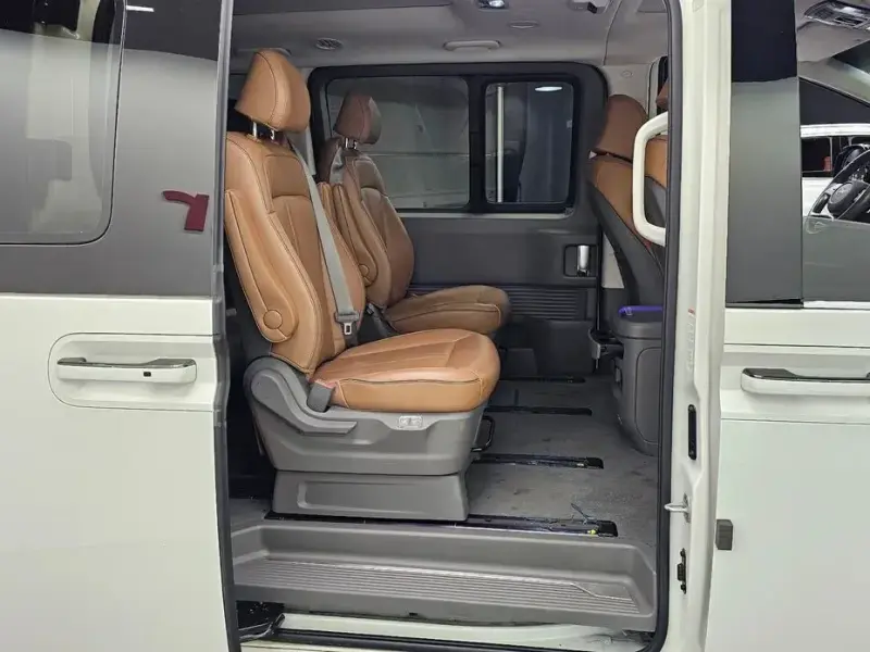 2022 Hyundai Staria с пробегом 30 070 км