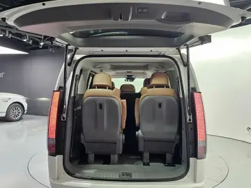 2022 Hyundai Staria с пробегом 30 070 км