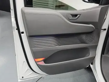2022 Hyundai Staria с пробегом 30 070 км