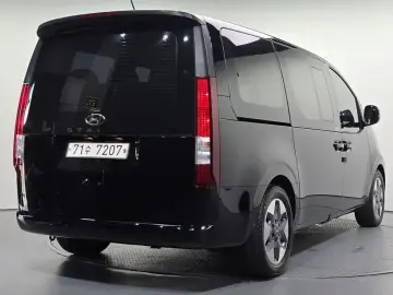 2021 Hyundai Staria с пробегом 65 090 км