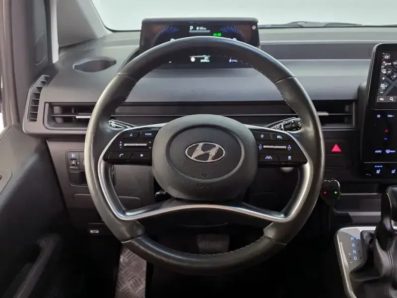 2021 Hyundai Staria с пробегом 65 090 км
