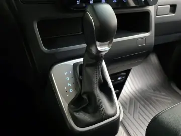 2022 Hyundai Staria с пробегом 69 621 км