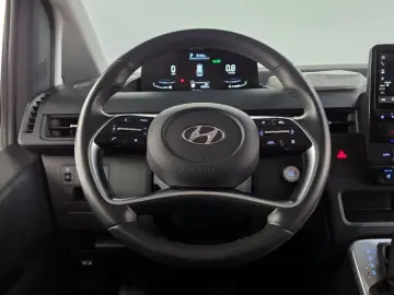 2022 Hyundai Staria с пробегом 69 621 км