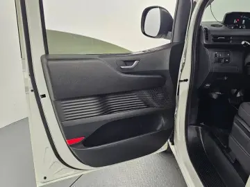 2021 Hyundai Staria с пробегом 80 003 км