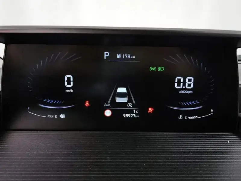 2021 Hyundai Staria с пробегом 98 927 км