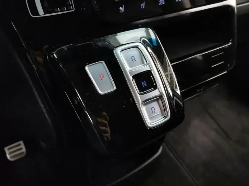 2021 Hyundai Staria с пробегом 98 927 км
