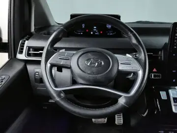 2021 Hyundai Staria с пробегом 98 927 км
