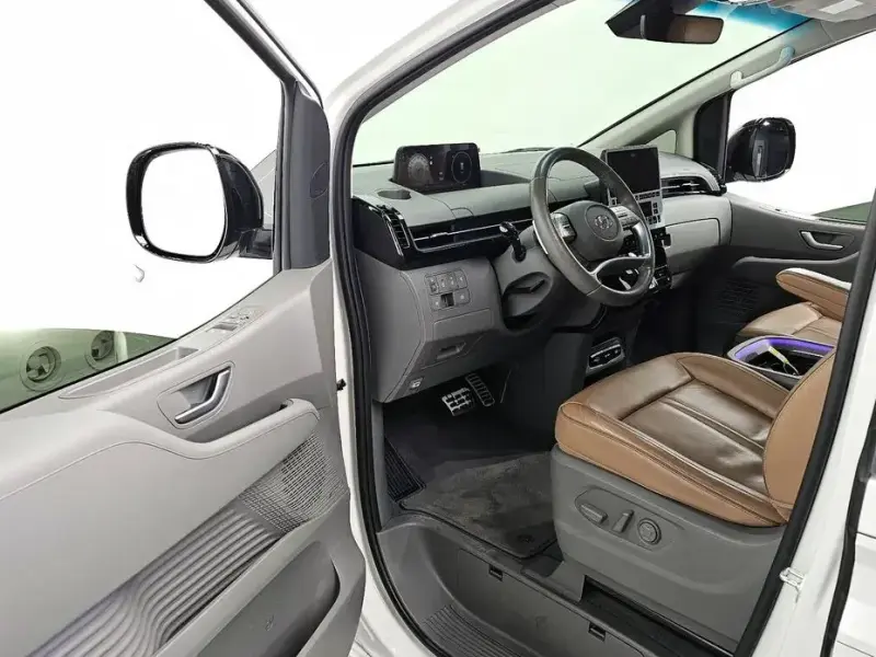 2022 Hyundai Staria с пробегом 55 011 км