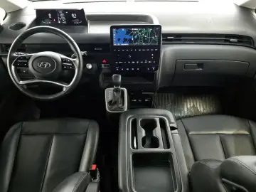 2022 Hyundai Staria с пробегом 71 012 км