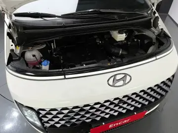 2021 Hyundai Staria с пробегом 42 006 км