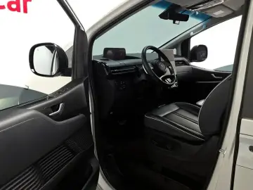 2021 Hyundai Staria с пробегом 42 006 км