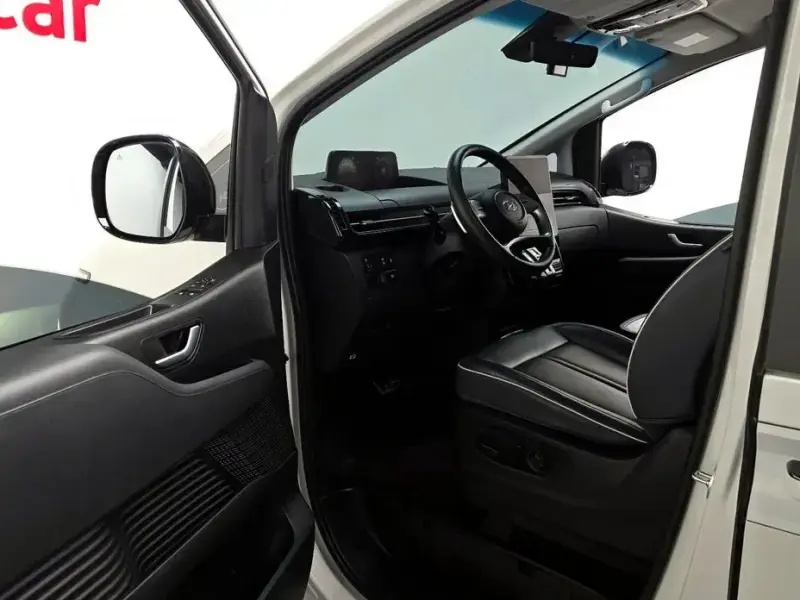 2021 Hyundai Staria с пробегом 42 006 км