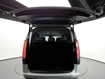 2021 Hyundai Staria с пробегом 42 006 км