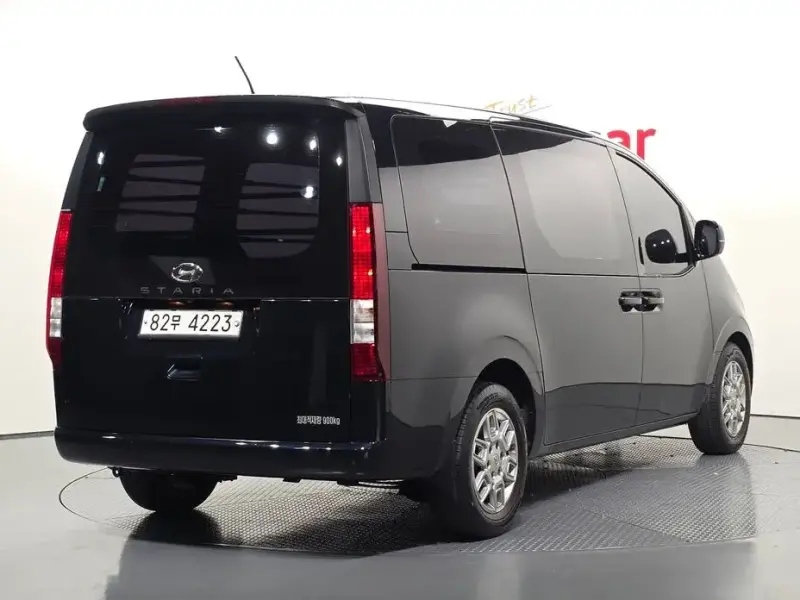 2021 Hyundai Staria с пробегом 90 390 км