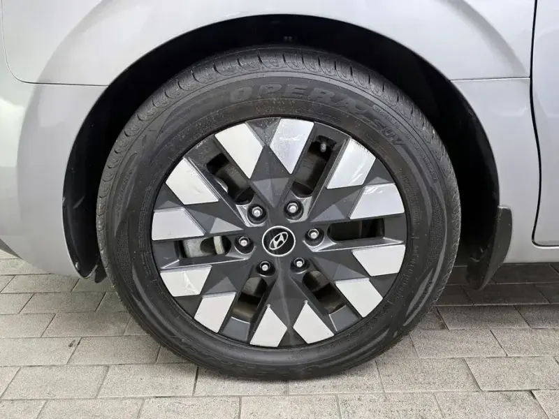 2022 Hyundai Staria с пробегом 77 875 км
