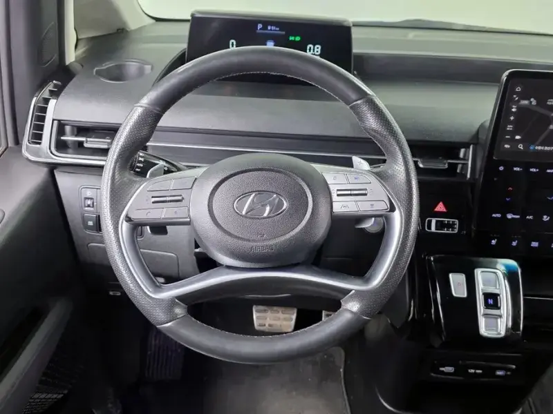 2022 Hyundai Staria с пробегом 77 875 км