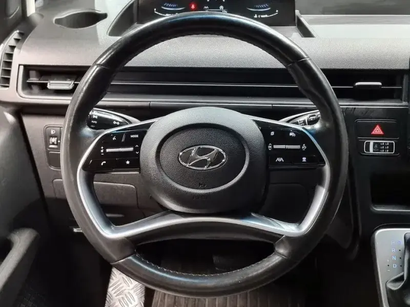 2022 Hyundai Staria с пробегом 69 974 км