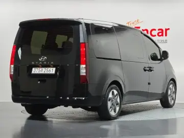 2021 Hyundai Staria с пробегом 90 248 км