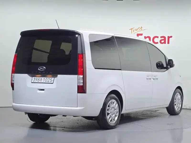2022 Hyundai Staria с пробегом 72 127 км