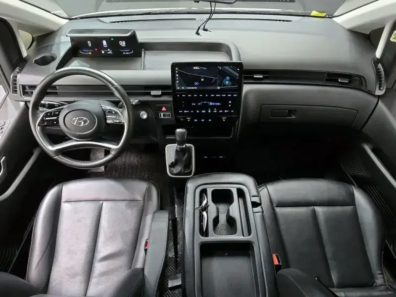 2022 Hyundai Staria с пробегом 72 127 км