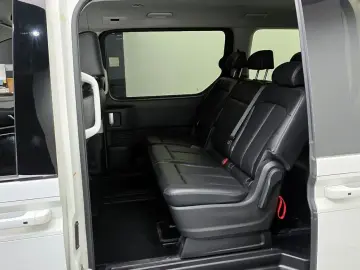 2022 Hyundai Staria с пробегом 72 127 км