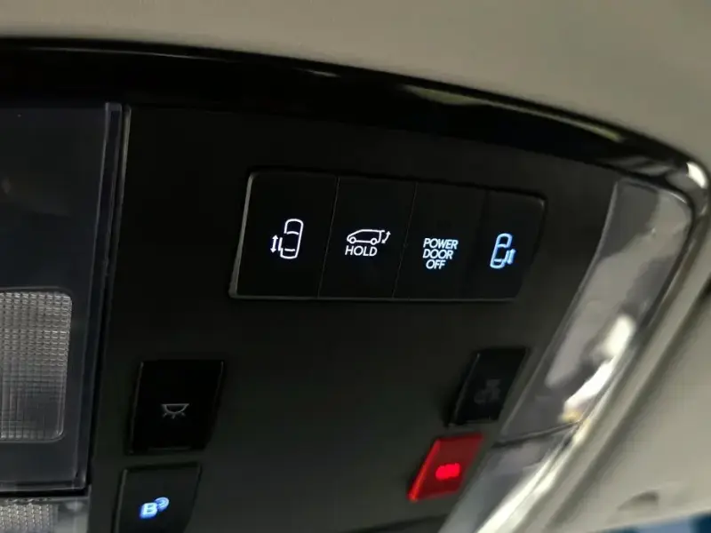 2022 Hyundai Staria с пробегом 72 127 км