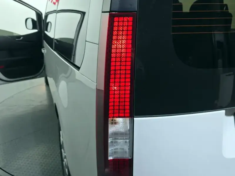 2022 Hyundai Staria с пробегом 72 127 км