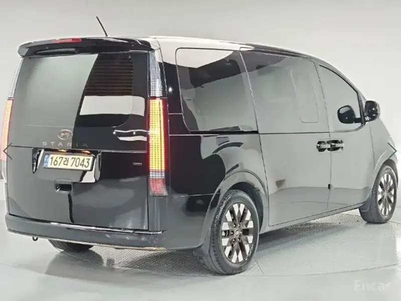 2022 Hyundai Staria с пробегом 77 250 км