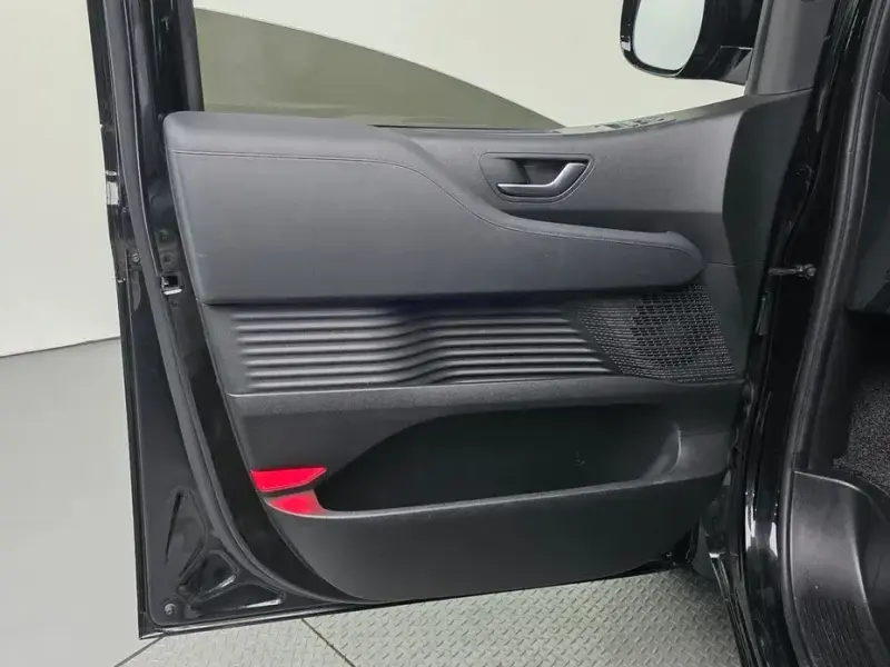 2022 Hyundai Staria с пробегом 40 818 км
