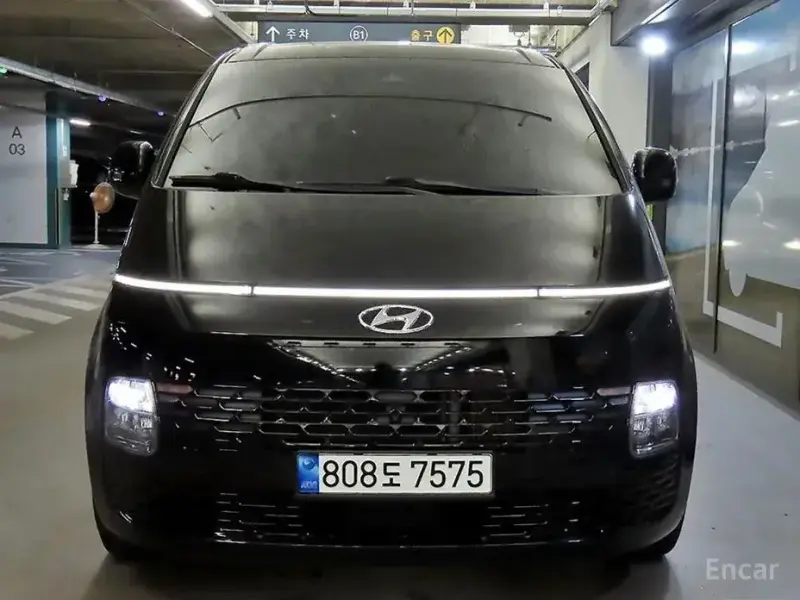 2022 Hyundai Staria с пробегом 70 043 км