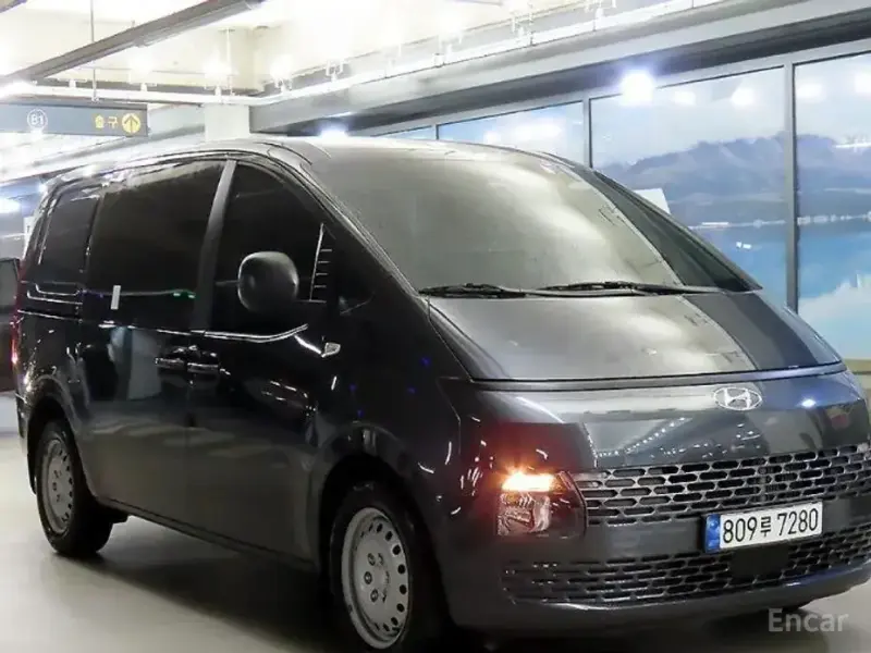 2022 Hyundai Staria с пробегом 64 413 км