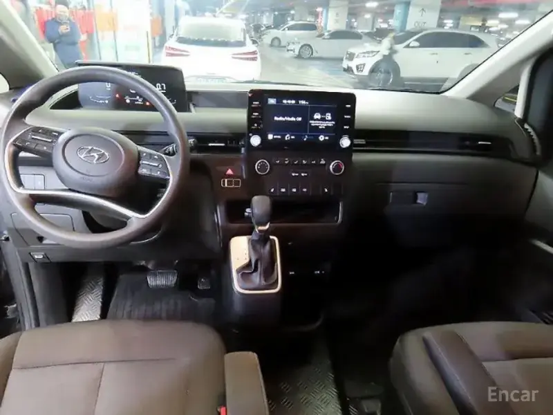 2022 Hyundai Staria с пробегом 64 413 км