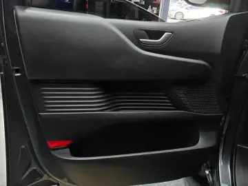 2021 Hyundai Staria с пробегом 58 999 км