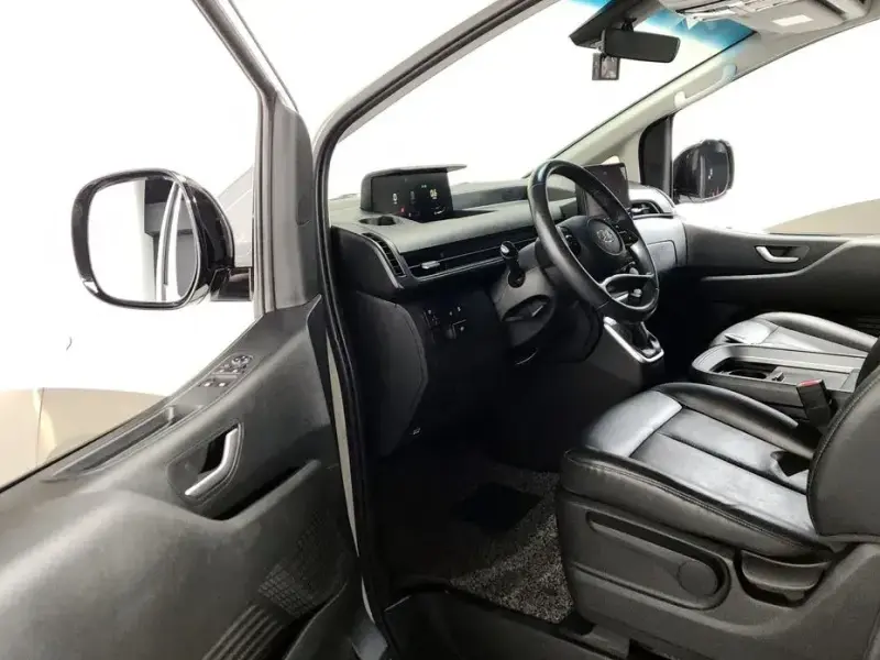 2022 Hyundai Staria с пробегом 64 412 км