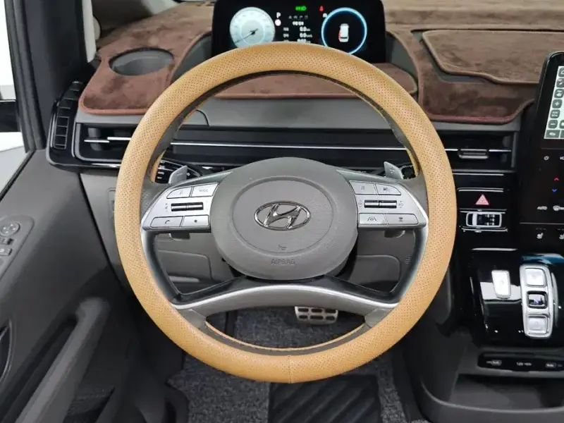 2021 Hyundai Staria с пробегом 90 598 км