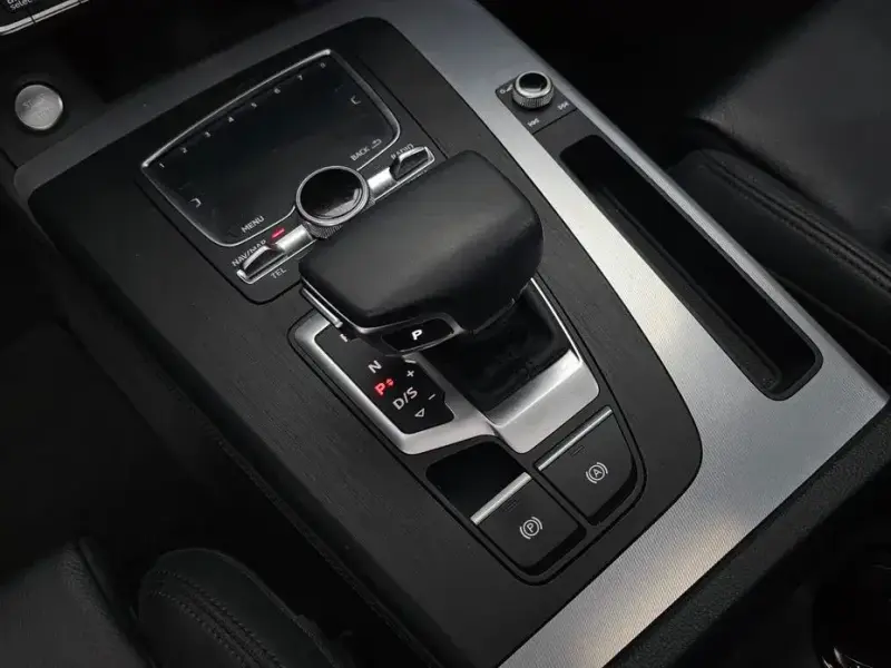 2020 Audi Q5 с пробегом 57 031 км