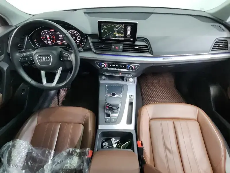 2020 Audi Q5 с пробегом 77 956 км