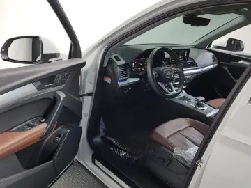 2020 Audi Q5 с пробегом 77 956 км