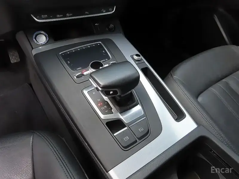 2020 Audi Q5 с пробегом 86 161 км