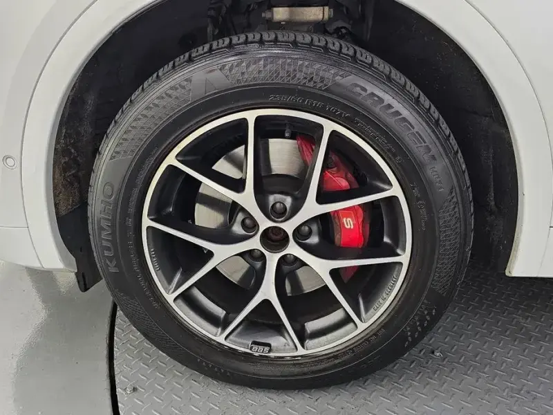 2021 Audi SQ5 с пробегом 12 335 км