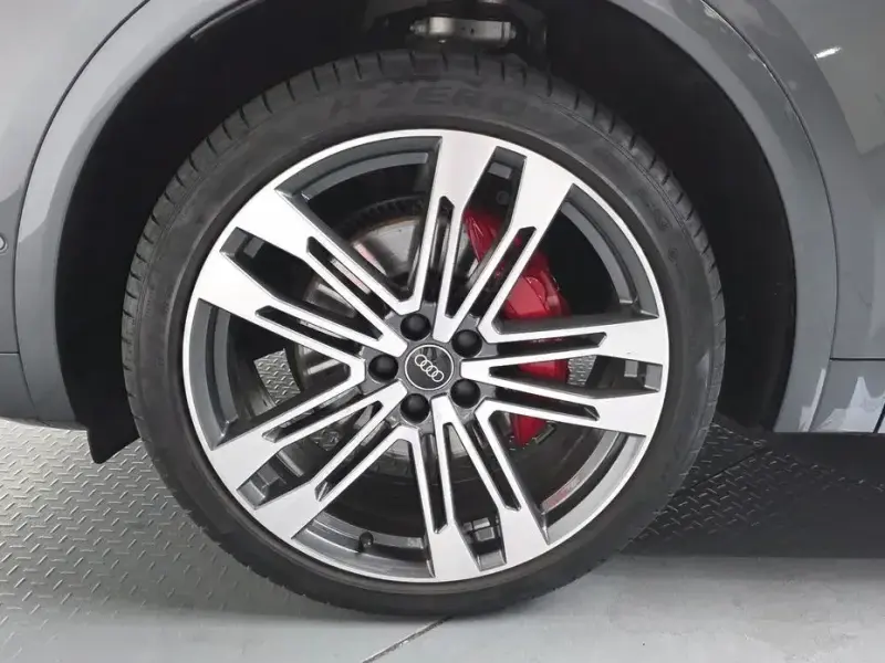 2022 Audi SQ5 с пробегом 7 337 км