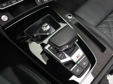 2022 Audi SQ5 с пробегом 7 337 км