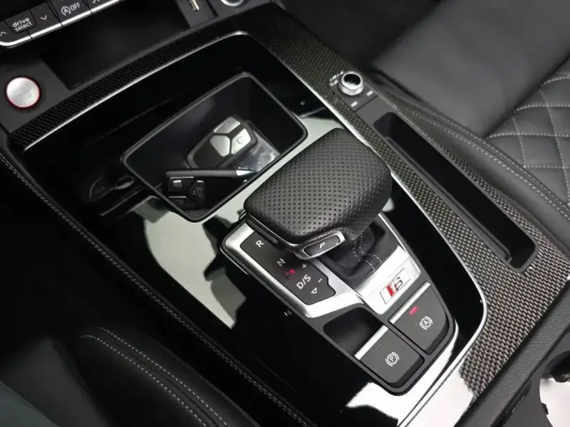 2022 Audi SQ5 с пробегом 7 337 км