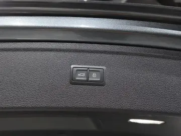 2022 Audi SQ5 с пробегом 7 337 км