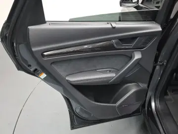 2022 Audi SQ5 с пробегом 7 337 км