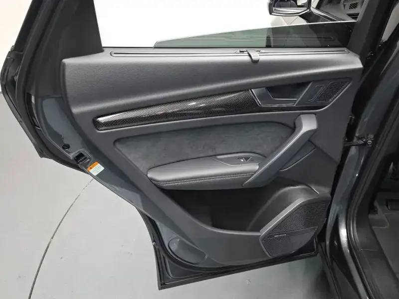 2022 Audi SQ5 с пробегом 7 337 км