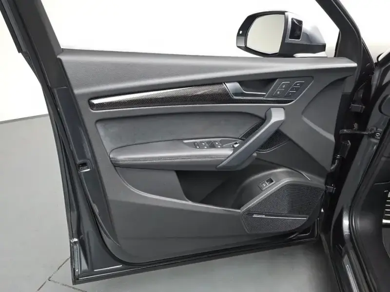 2022 Audi SQ5 с пробегом 7 337 км