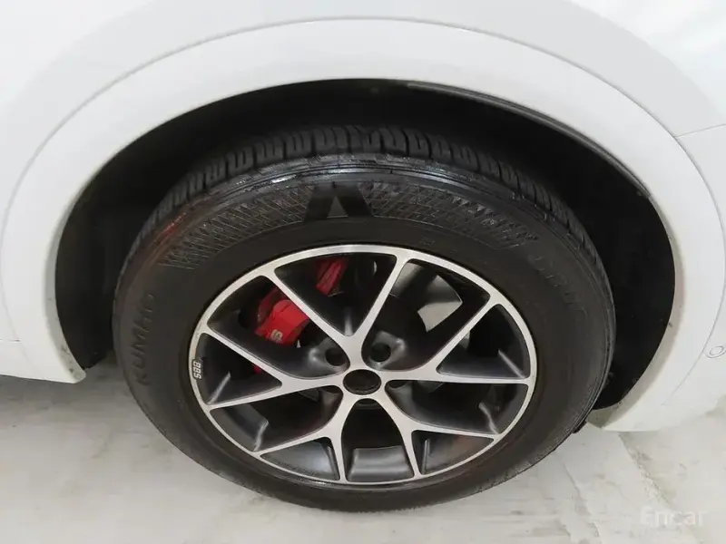 2021 Audi SQ5 с пробегом 12 264 км