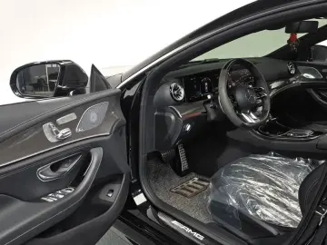 2023 Mercedes-Benz CLS с пробегом 49 221 км