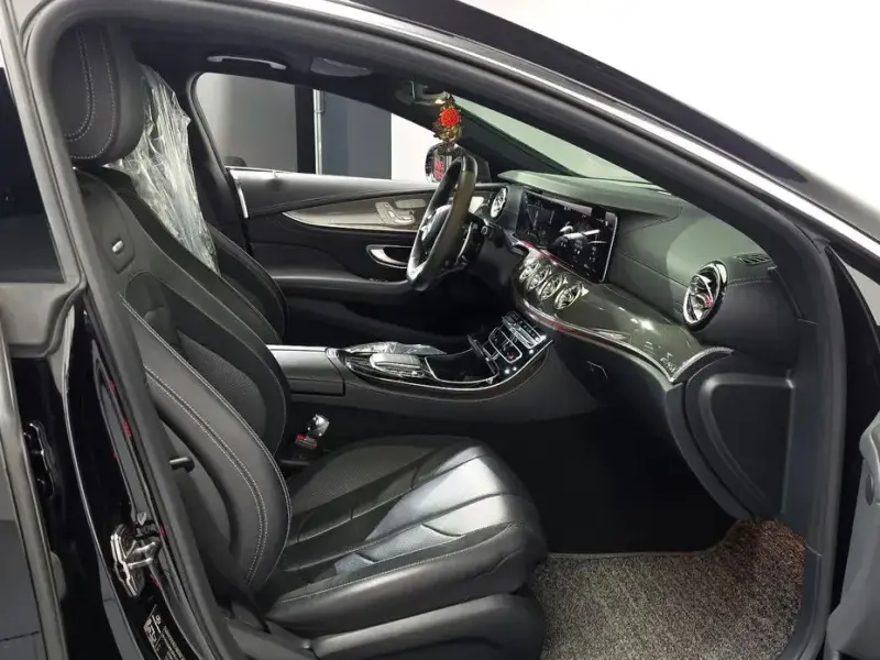 2023 Mercedes-Benz CLS с пробегом 49 221 км